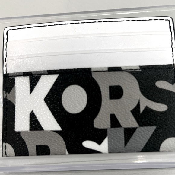 NWT Michael Kors Card Holder - Picture 2 of 3